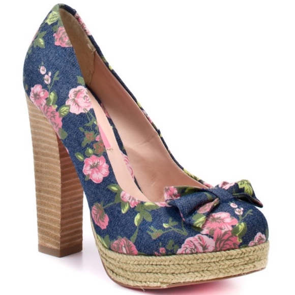 Betsey Johnson Shoes - Betsey Johnson Maggi Floral Heels Size 7